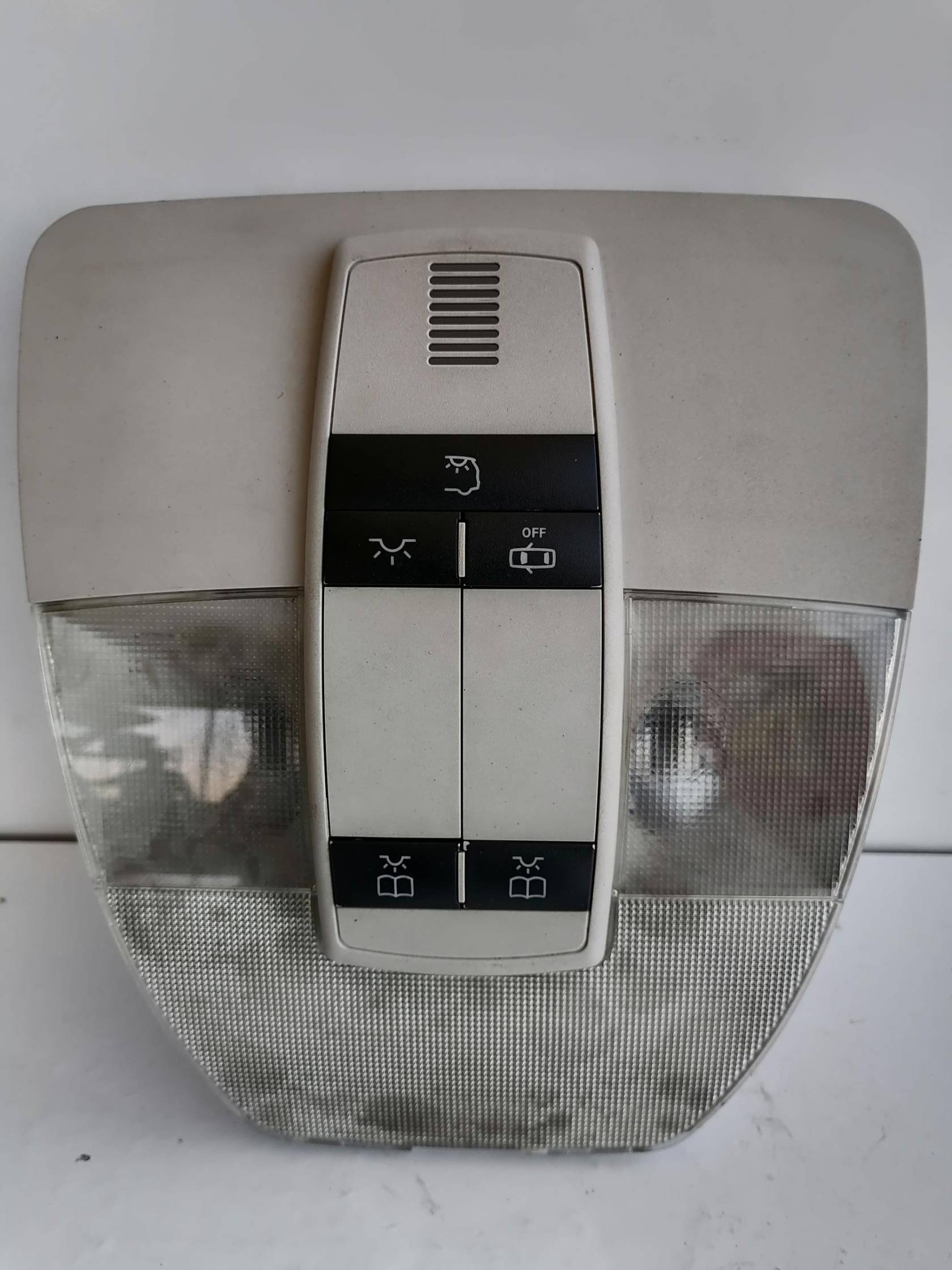 Luce cortesia ant. tetto